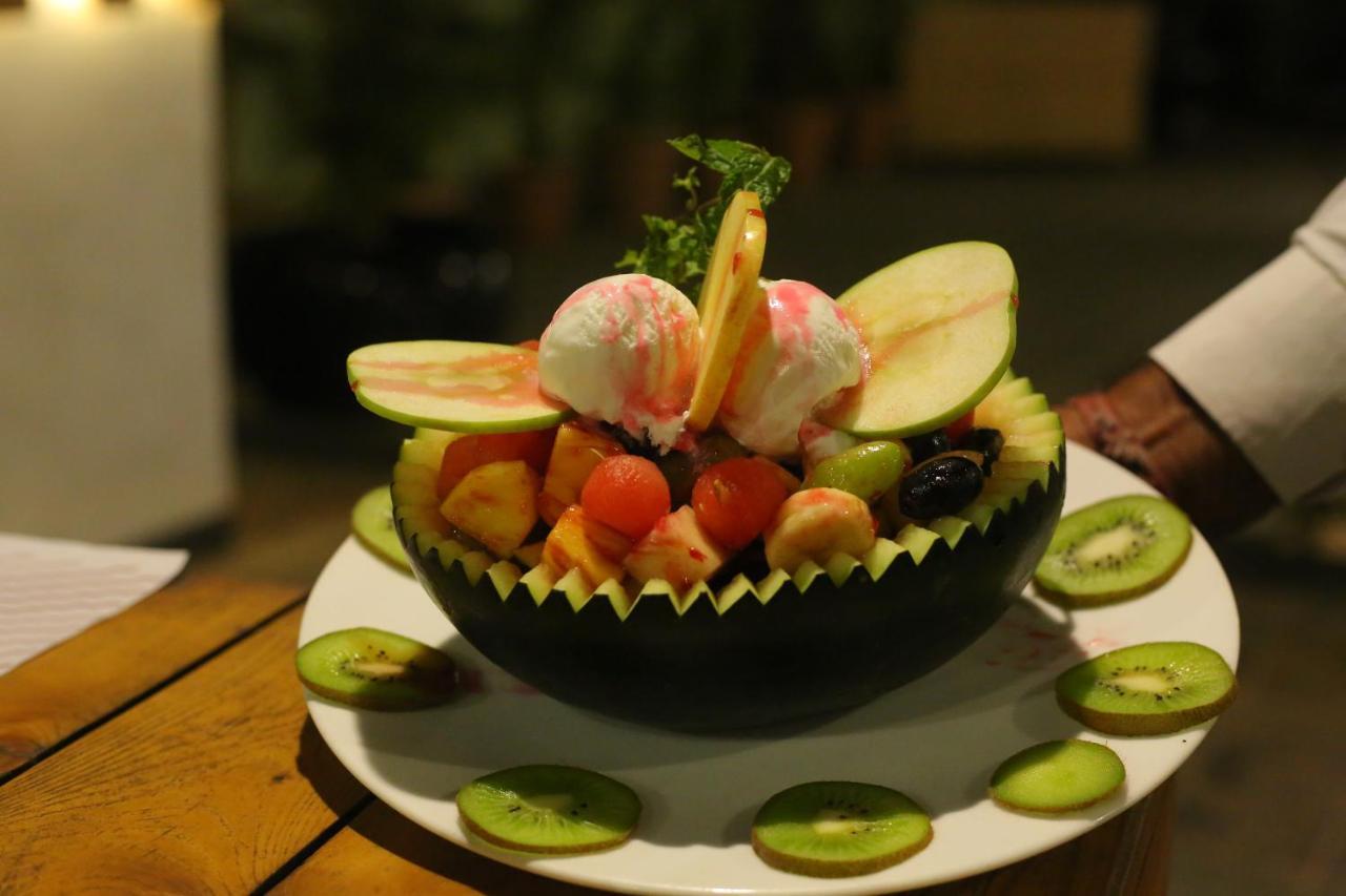 Monk'S Nirvanaa Hotel & Resort 인도르 외부 사진